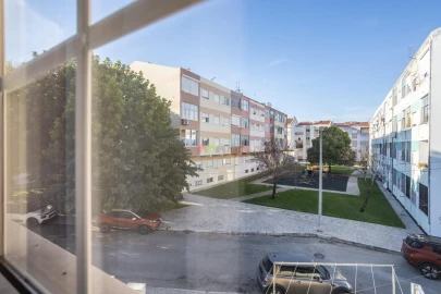 Moradia T4 para Venda em Baixa da Banheira e Vale da Amoreira