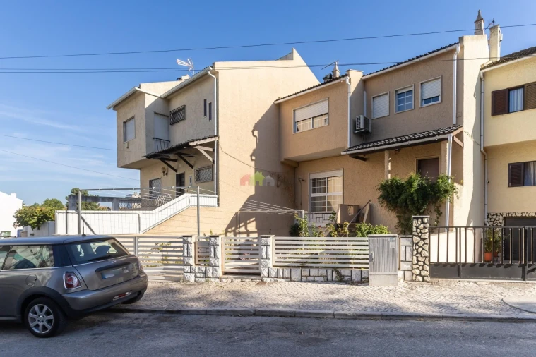 Moradia T4 para Venda em Baixa da Banheira e Vale da Amoreira Foto 46