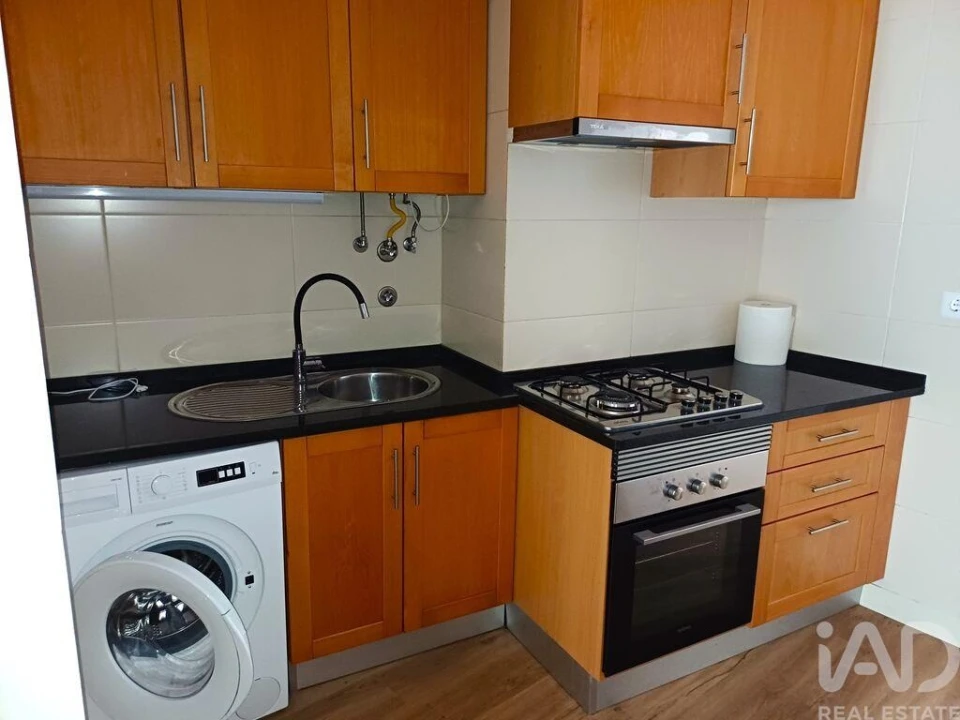 Apartamento T1 para Arrendamento em Penha de França Foto 8