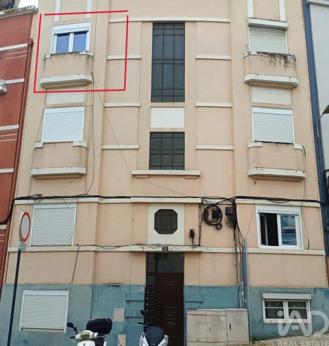 Apartamento T1 para Arrendamento em Penha de França