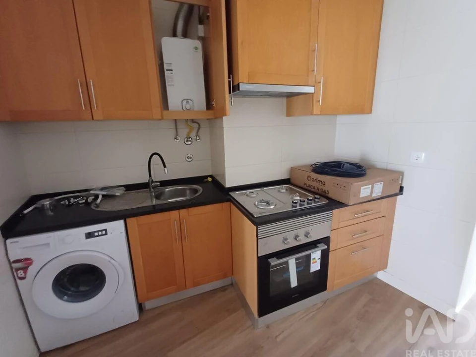 Apartamento T1 para Arrendamento em Penha de França Foto 17