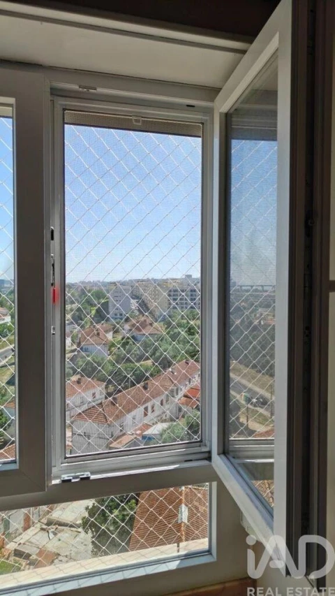 Apartamento T3 para Venda em Santa Iria de Azoia, São João da Talha e Bobadela