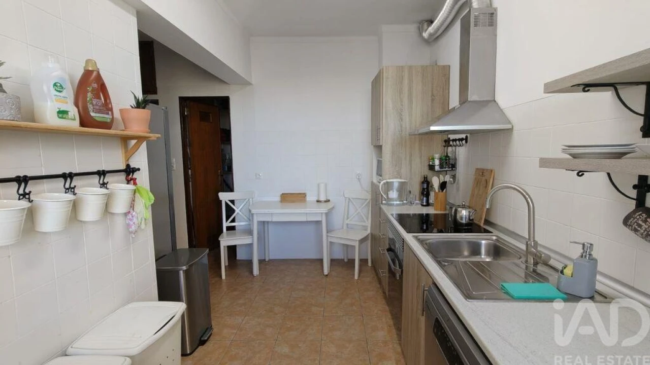 Apartamento T3 para Venda em Santa Iria de Azoia, São João da Talha e Bobadela Foto 2
