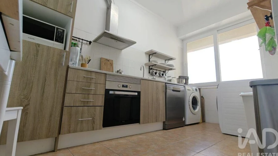 Apartamento T3 para Venda em Santa Iria de Azoia, São João da Talha e Bobadela