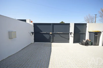 Moradia para Venda em Fernao Ferro