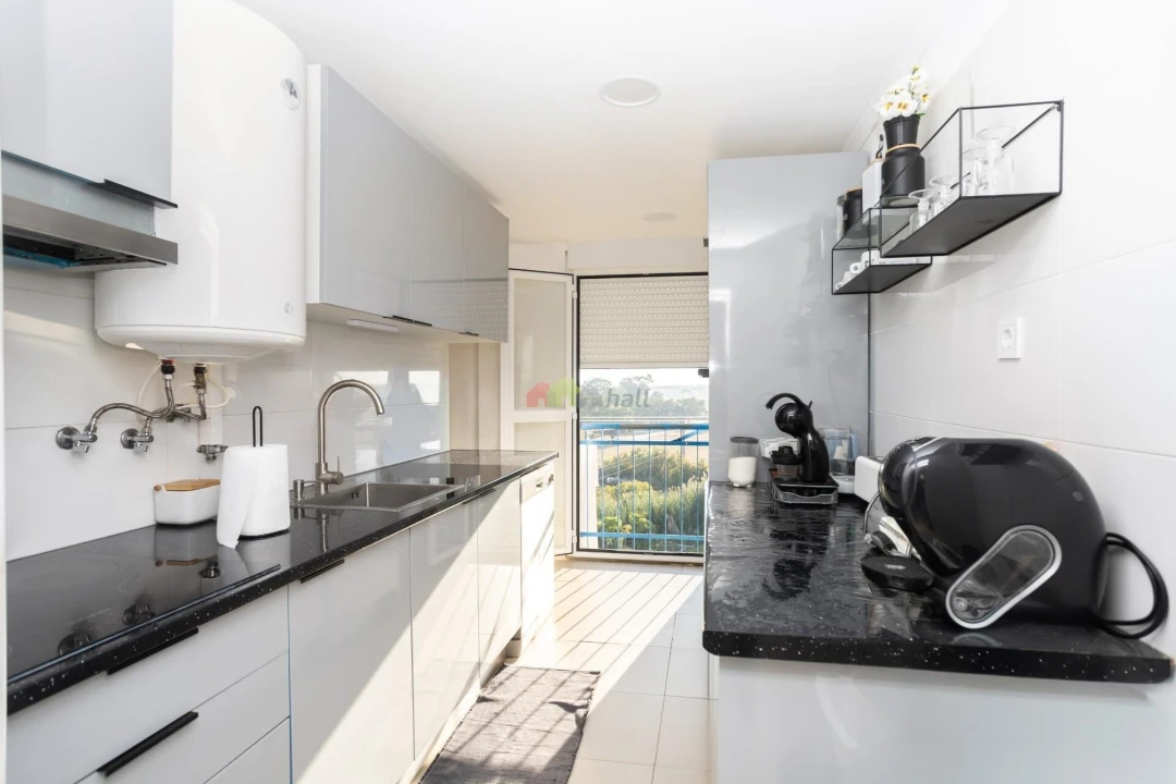 Apartamento T4 para Venda em Baixa da Banheira e Vale da Amoreira Foto 3