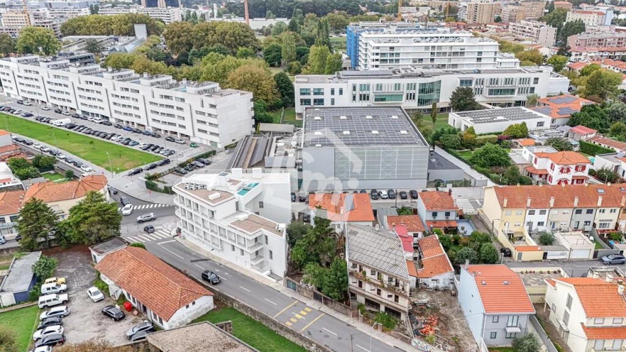 Moradia T8 para Venda em São Mamede de Infesta e Senhora da Hora Foto 21