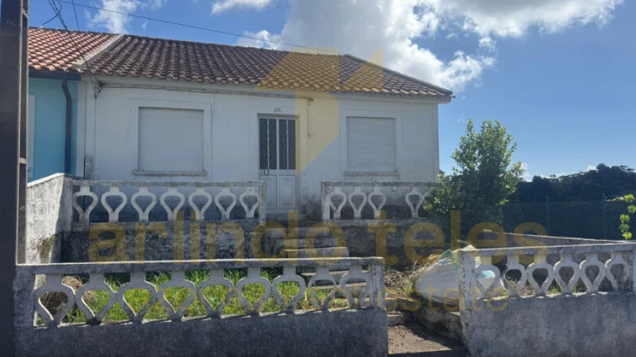 Moradia T4 para Venda em Terra Chã