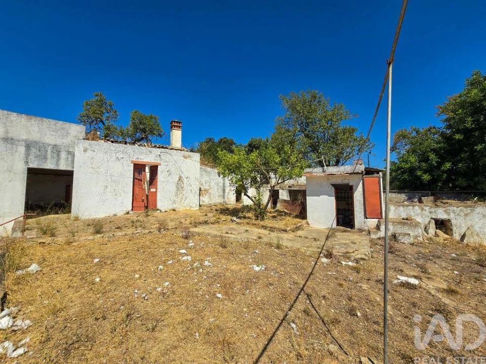 Moradia T2 para Venda em Loule (São Sebastião) Foto 19