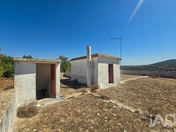 Moradia T2 para Venda em Loule (São Sebastião)