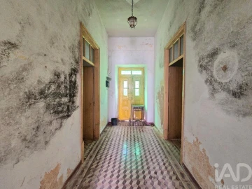 Moradia T2 para Venda em Loule (São Sebastião)