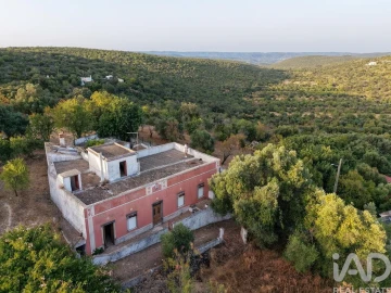 Moradia T2 para Venda em Loule (São Sebastião)