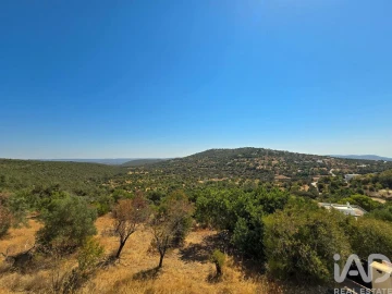 Moradia T2 para Venda em Loule (São Sebastião)