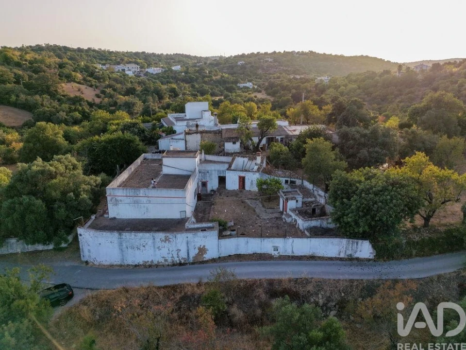 Moradia T2 para Venda em Loule (São Sebastião) Foto 2