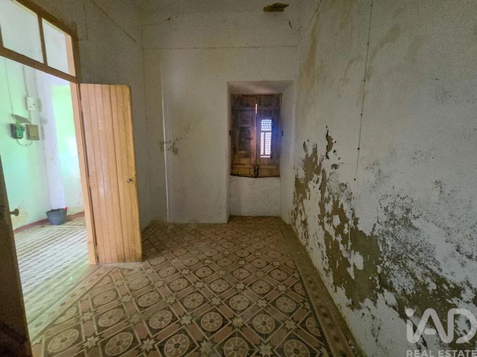 Moradia T2 para Venda em Loule (São Sebastião) Foto 6