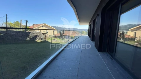 Apartamento T3 para Venda em Ferreiros e Gondizalves