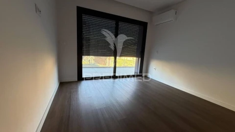 Apartamento T3 para Venda em Ferreiros e Gondizalves
