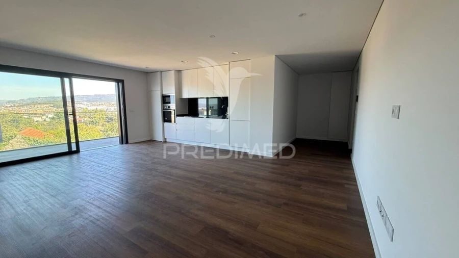 Apartamento T3 para Venda em Ferreiros e Gondizalves Foto 7