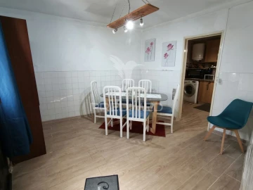 Moradia T1 para Venda em Espírito Santo, Nossa Senhora da Graça e São Simão