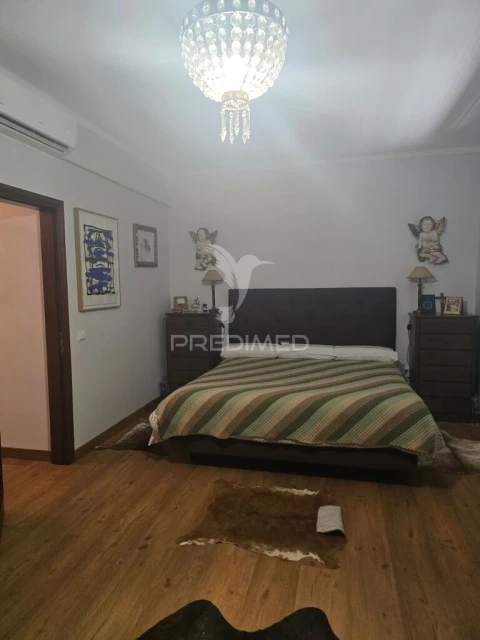 Moradia T6 para Venda em Golegã