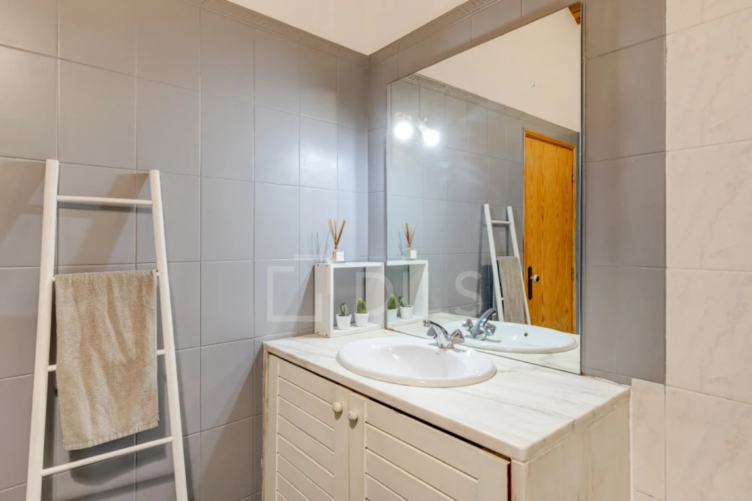 Apartamento T2 para Venda em Campo de Ourique Foto 27