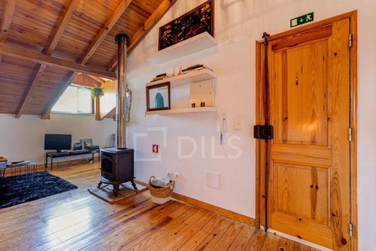 Apartamento T2 para Venda em Campo de Ourique Foto 11