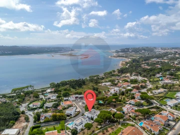 Moradia T5 para Venda em Nadadouro
