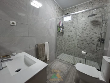 Moradia T5 para Venda em Lindoso