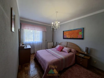 Moradia T5 para Venda em Lindoso