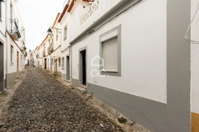 Moradia T3 para Arrendamento em Évora (São Mamede, Sé, São Pedro e Santo Antão)