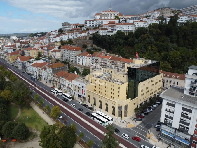 Escritório para Venda em Sé Nova, Santa Cruz, Almedina e São Bartolomeu Foto 3