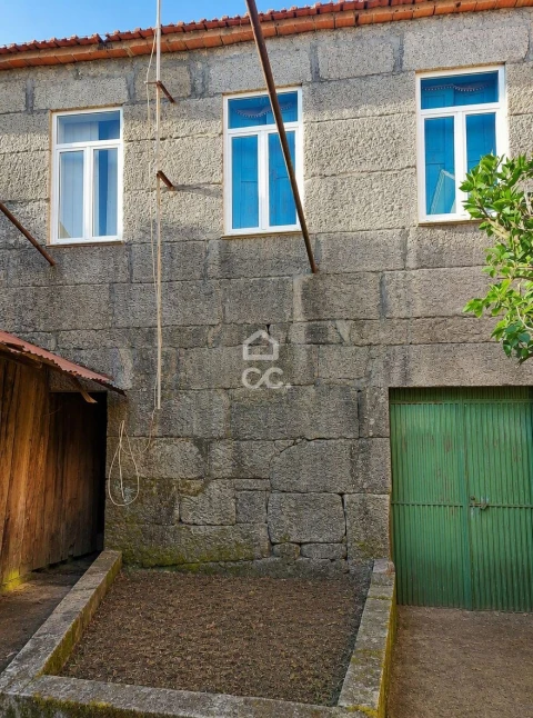 Moradia T3 para Venda em Queirã