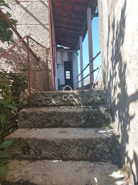 Moradia T3 para Venda em Queirã