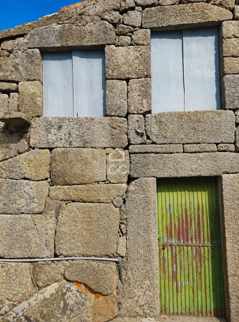 Moradia T3 para Venda em Queirã