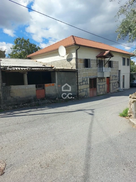 Moradia T3 para Venda em Calde