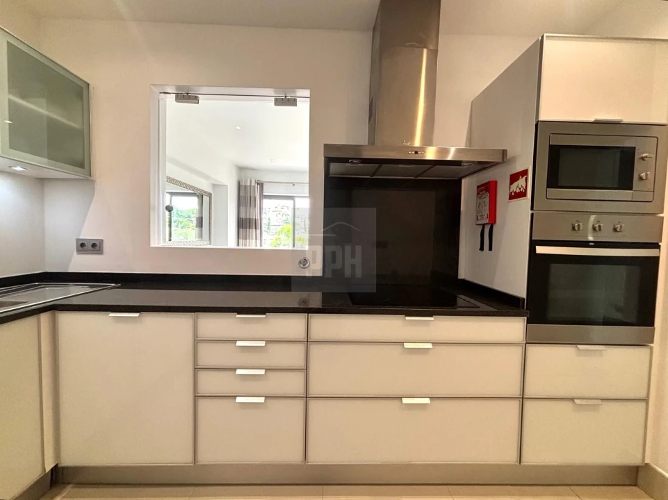Apartamento T2 para Venda em Quarteira Foto 5