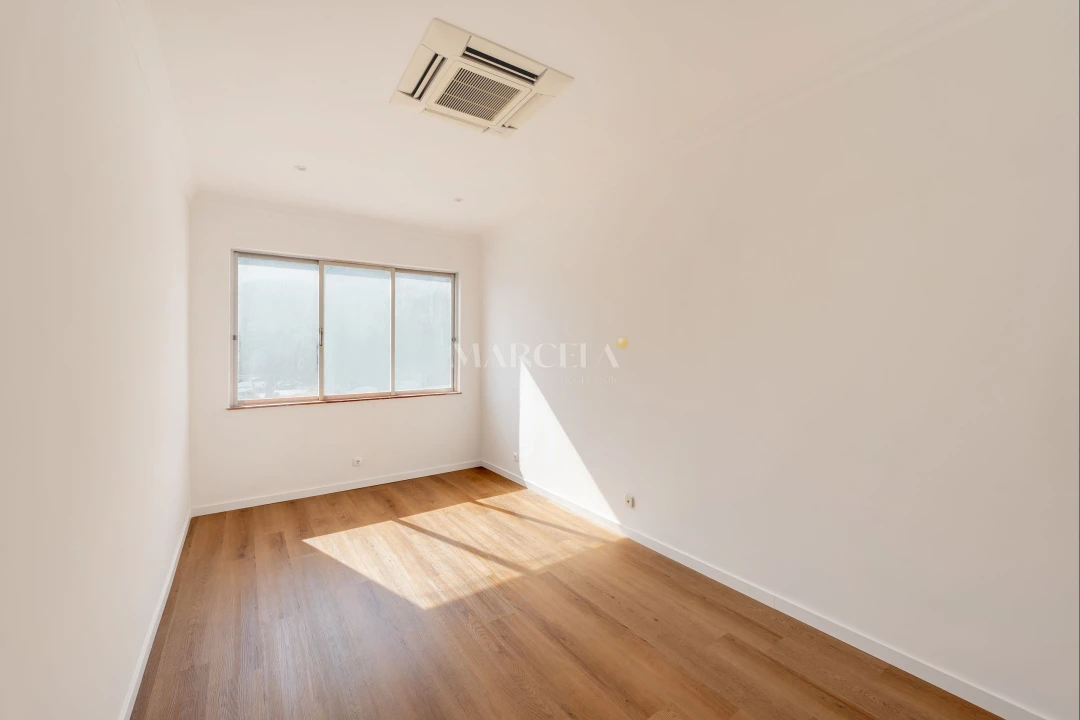 Apartamento T3 para Venda em Lagos (São Sebastião e Santa Maria) Foto 17