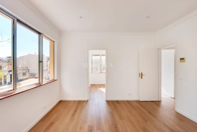 Apartamento T3 para Venda em Lagos (São Sebastião e Santa Maria)