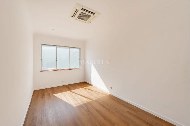 Apartamento T3 para Venda em Lagos (São Sebastião e Santa Maria) Foto 17