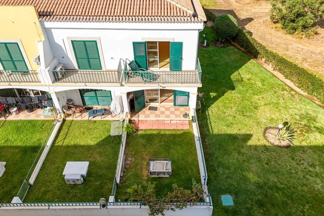Apartamento T2 para Venda em Quarteira Foto 37