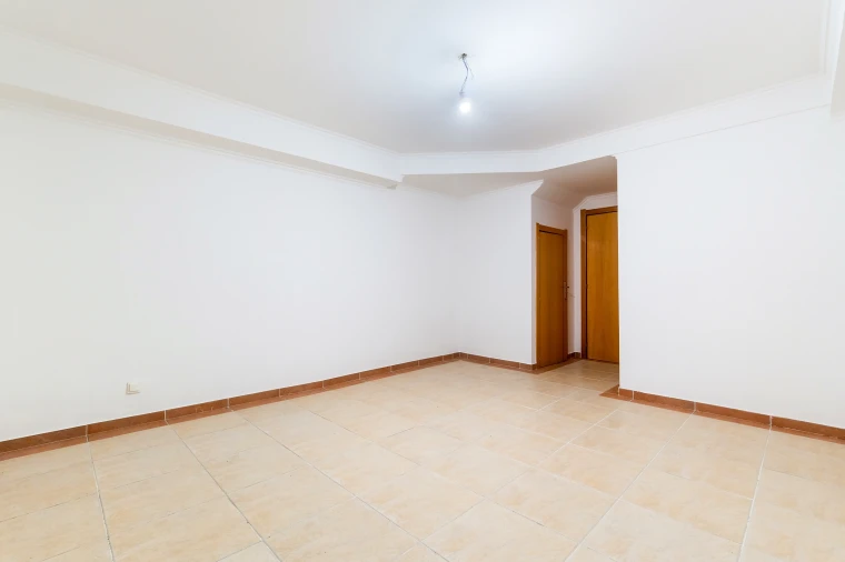 Apartamento T2 para Venda em Quarteira Foto 31
