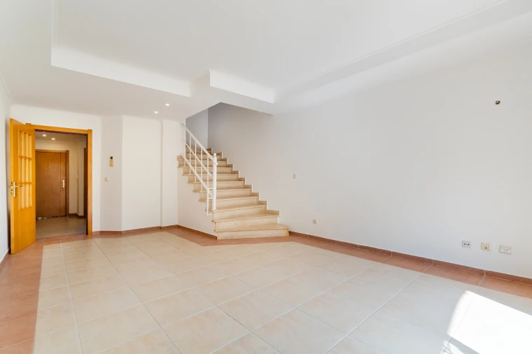 Apartamento T2 para Venda em Quarteira Foto 10