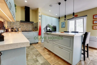 Moradia T4 para Venda em Almancil