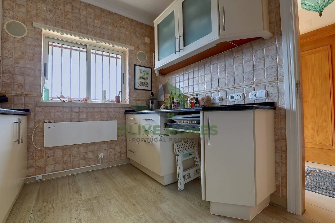 Apartamento T3 para Venda em Quarteira Foto 25