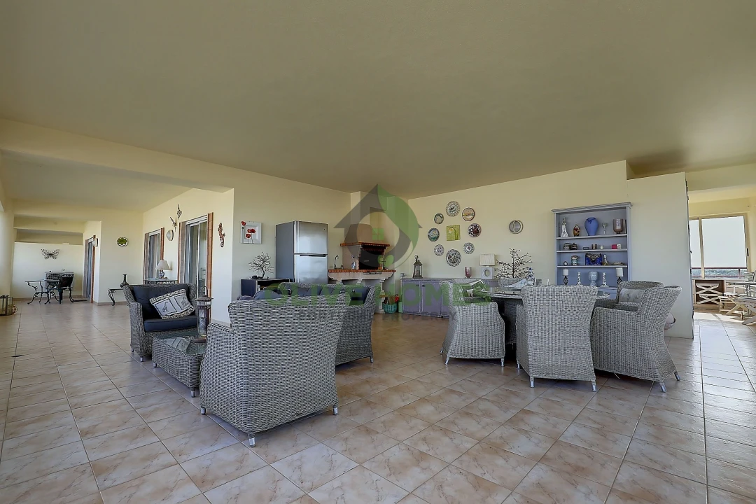 Apartamento T3 para Venda em Quarteira Foto 9
