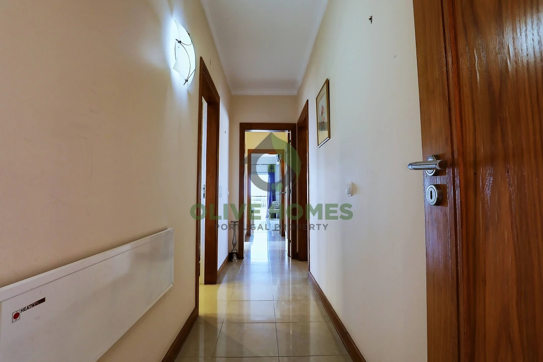 Apartamento T3 para Venda em Quarteira Foto 30