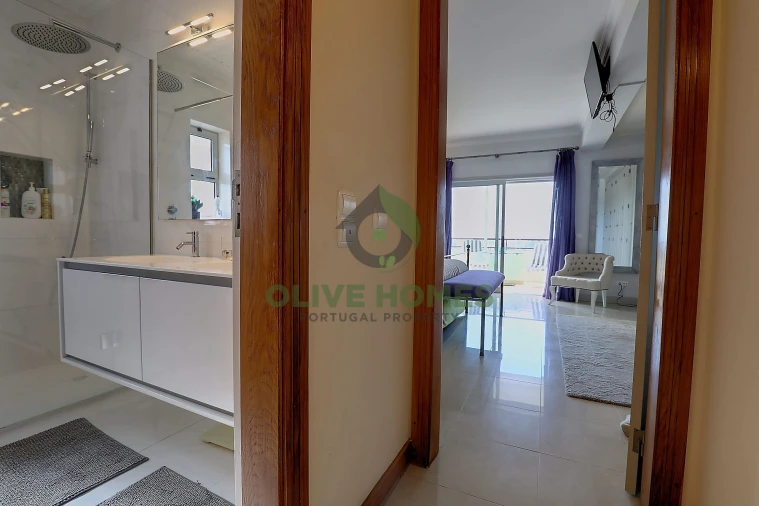 Apartamento T3 para Venda em Quarteira Foto 33