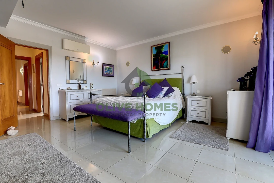 Apartamento T3 para Venda em Quarteira Foto 4