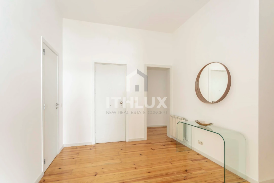 Apartamento T2 para Venda em Santa Maria Maior Foto 3