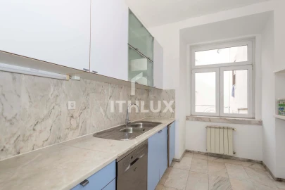 Apartamento T2 para Venda em Santa Maria Maior